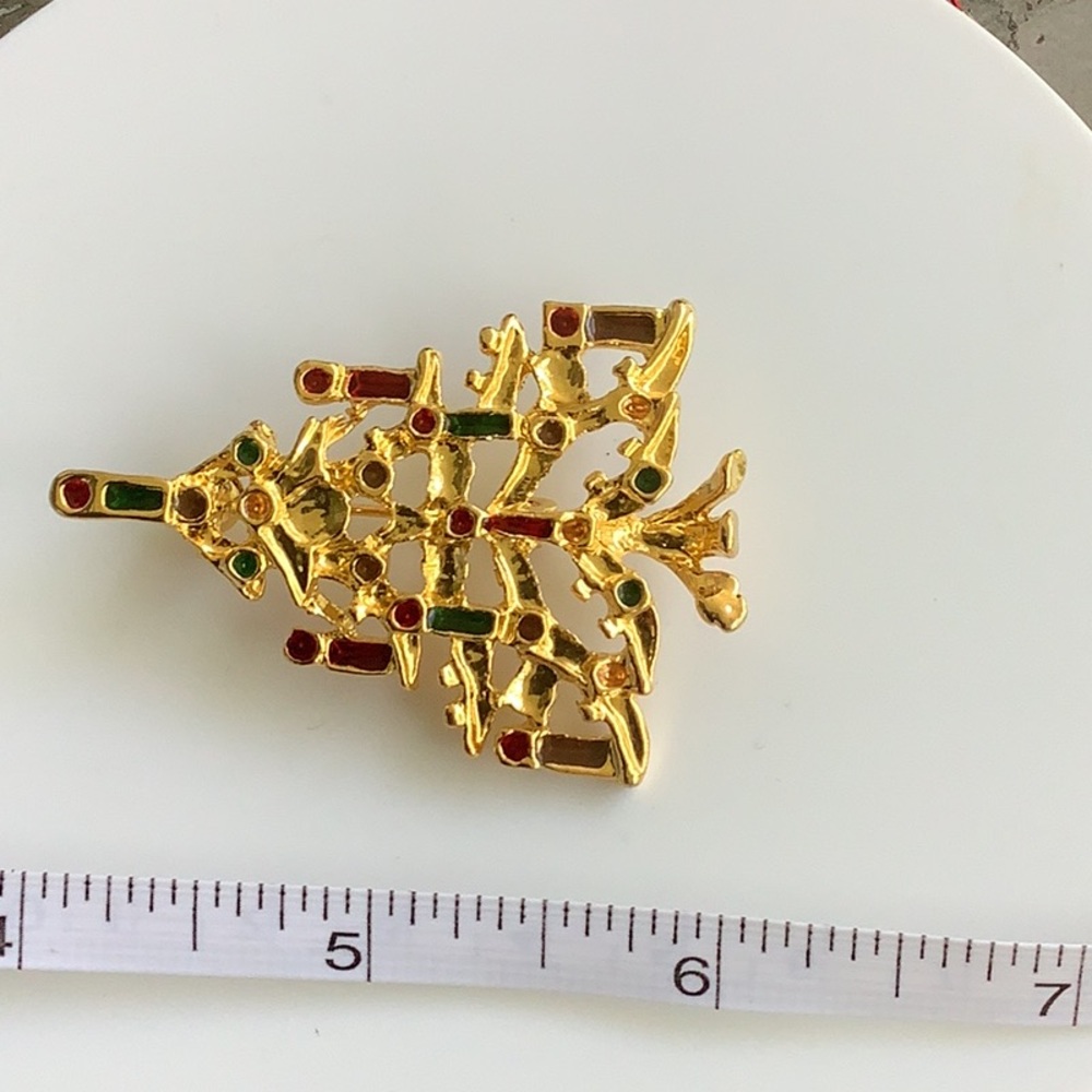 Festive Gold Christmas Tree Brooch - Picture 5 of 5